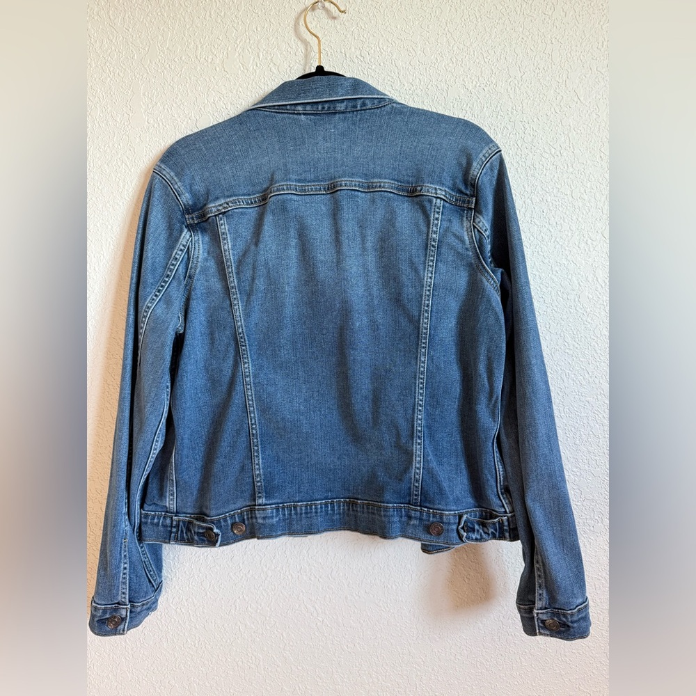 GAP Women's Classic Blue Jean Jacket, size Petite Large - Picture 2 of 4